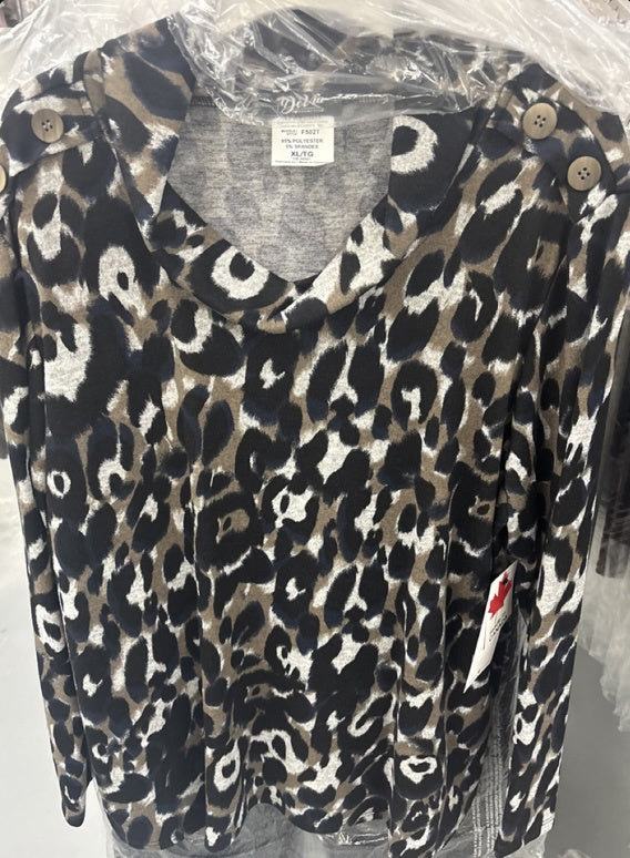DeVia animal print top F502T
